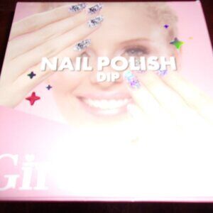 Who’s that girl nail polish dip New